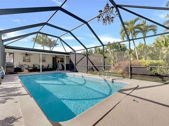 5th image of 14526 Riverside Dr