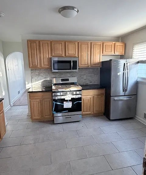 75-75 1/5 Hanford St #1 — Photo 3