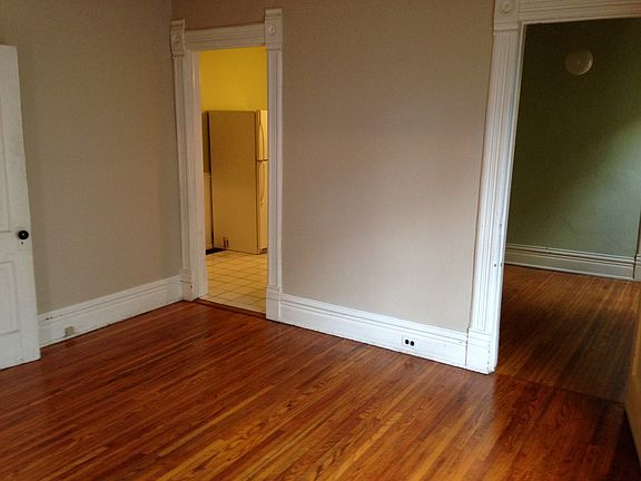 3rd image of 125 S Prospect St