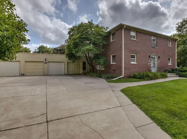 1901 E St #1, Lincoln, NE 68510