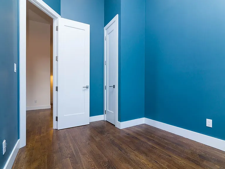 287 Harman St #3E — Photo 9