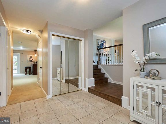 5th image of 4202 Breezewood Ln