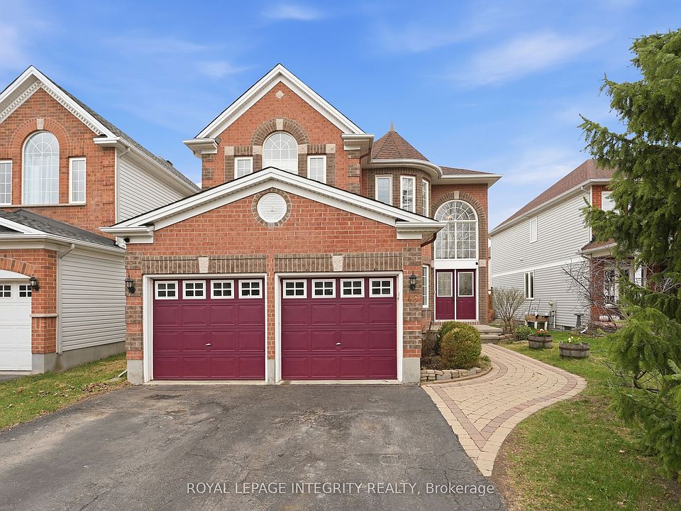 1st image of 46 Catterick Cres