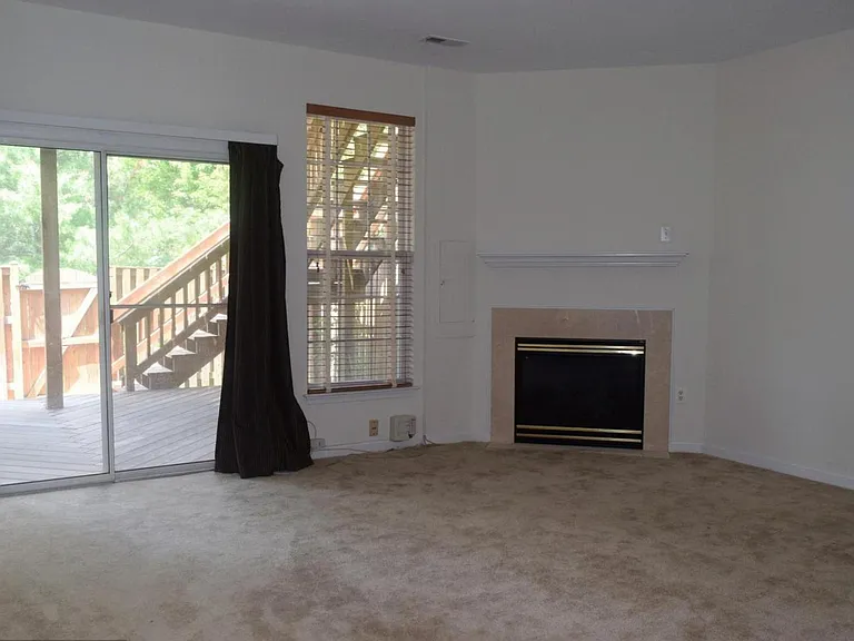 13108 Park Crescent Cir — Photo 25