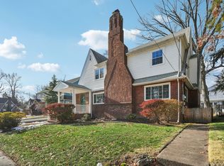 1486 Windsor Rd, Teaneck, NJ 07666