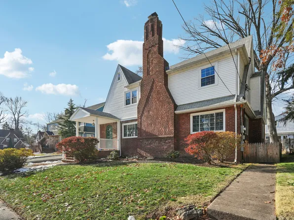 1486 Windsor Rd, Teaneck, NJ 07666