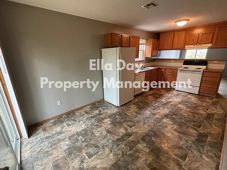 11438 E Lewis St #B — Photo 6
