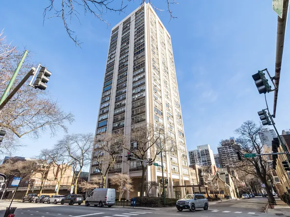 70 W Burton Pl APT 704F, Chicago, IL 60610