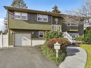 51 W Pkwy, Pequannock, NJ 07440