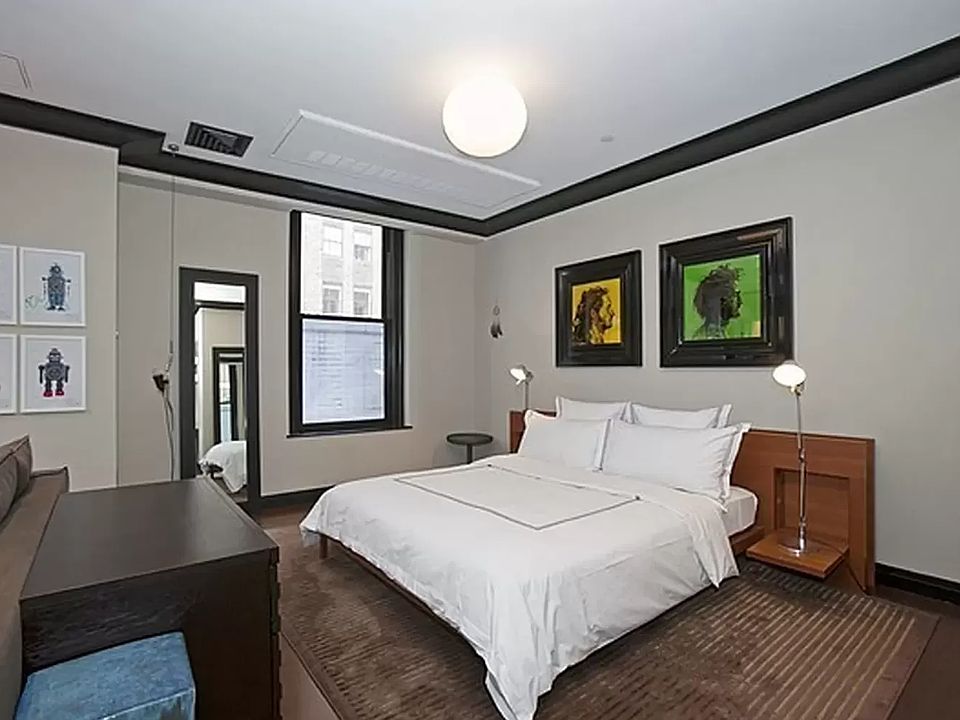1st image of 55 Wall Street Ct #942