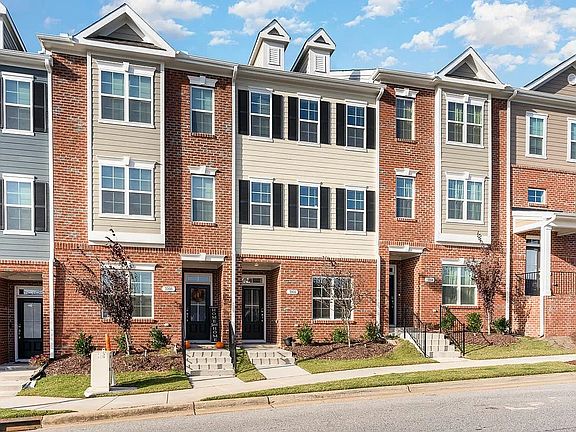 5th image of 1006 Gateway Commons Cir