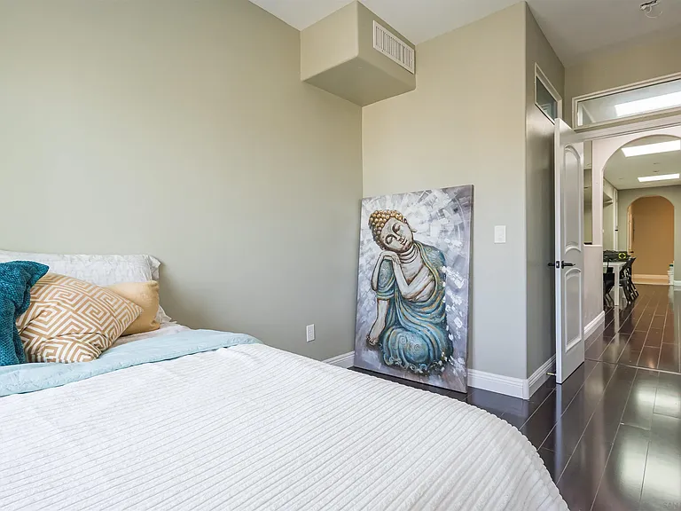 4741 Point Loma Ave #201 — Photo 14