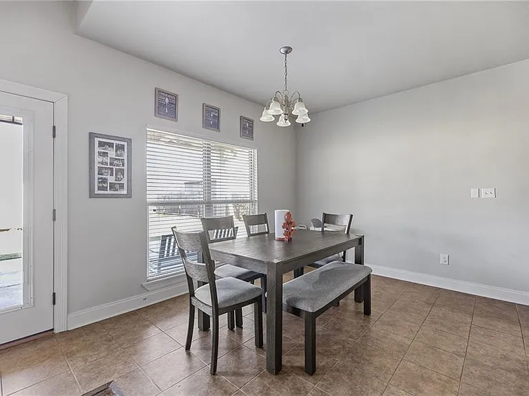 22157 Fen St — Photo 9