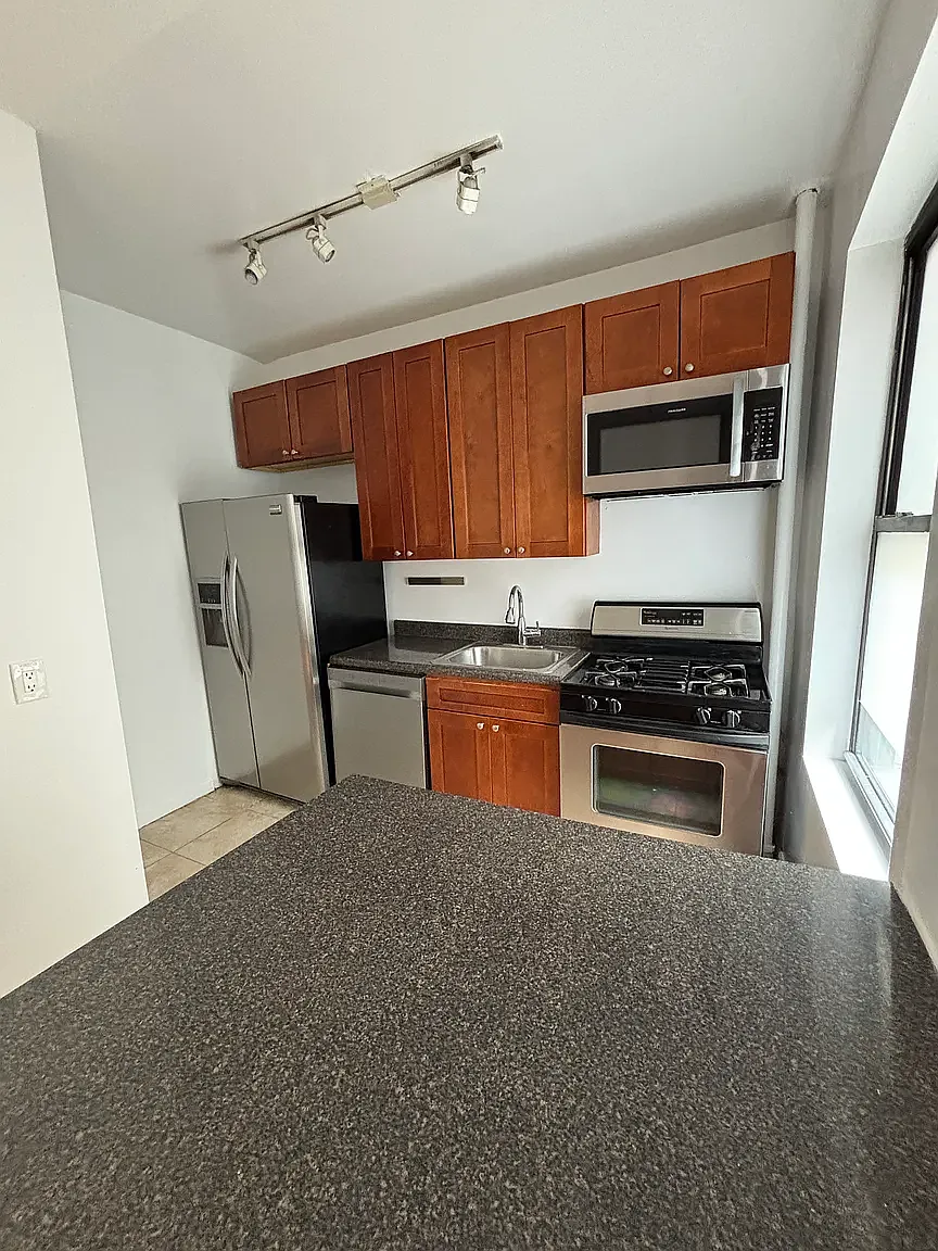 159 Eastern Pkwy — Photo 2