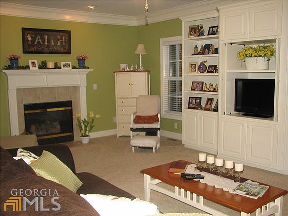 4th image of 821 Kennedy Ct