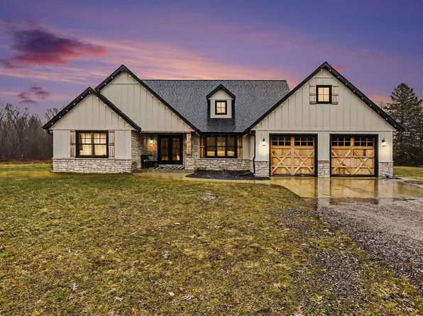 15068 Mohney Lake Rd, Three Rivers, MI 49093