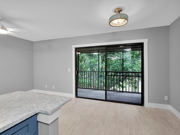 3rd image of 30 Catalonia Ct