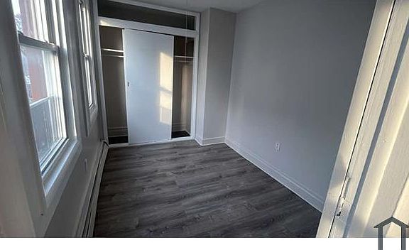 4th image of 10 Belgium St Floor 1