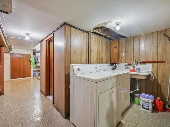 46 Western Avenue image 24 of 36