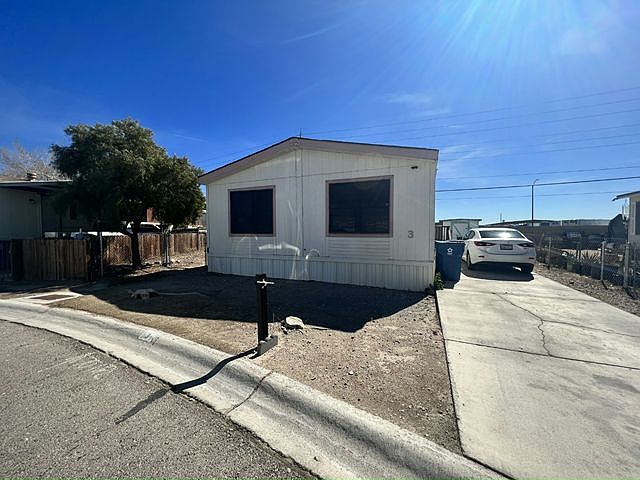 1st image of 4650 E Carey Ave Trailer 3