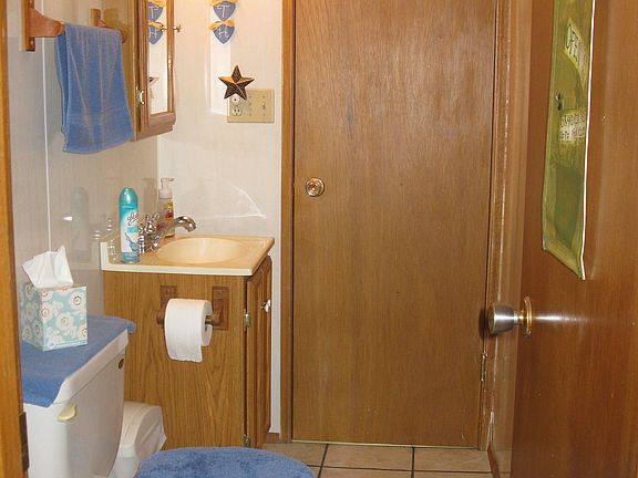 5th image of 849 Knob Hill Dr
