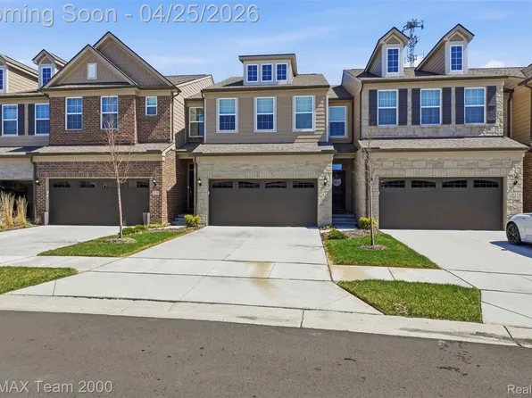 838 Addison Cir, Commerce Township, MI 48390