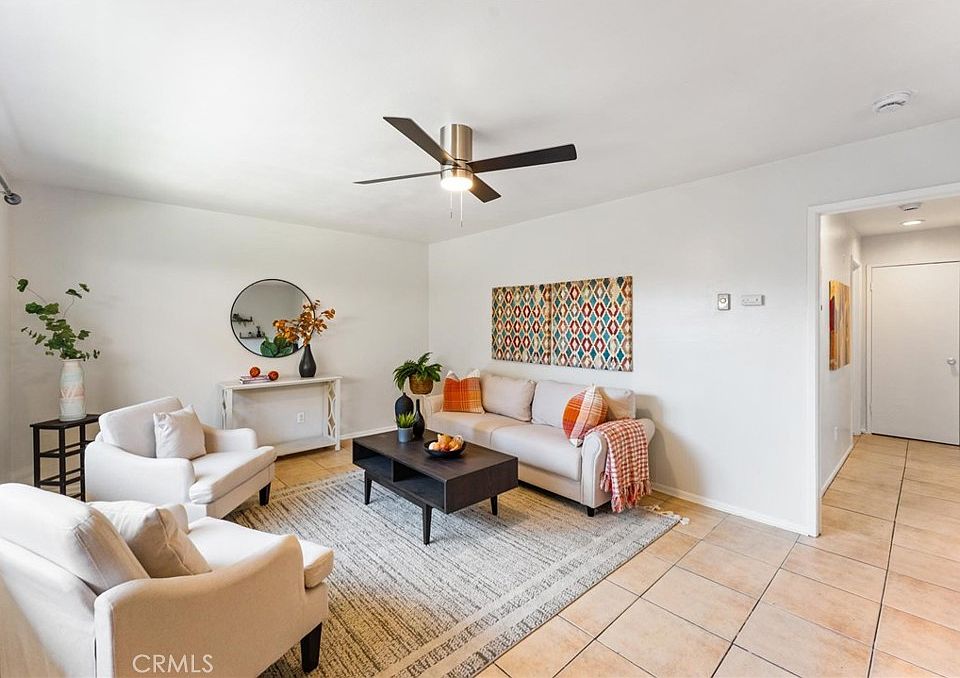 1st image of 5535 Ackerfield Ave Unit 10