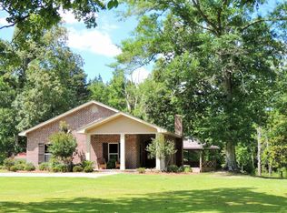 481 Pine Burr Rd, Lumberton, MS 39455