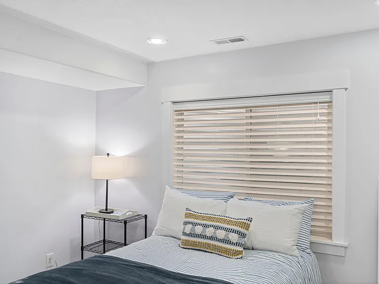 13252 S Weatherford Ln — Photo 15