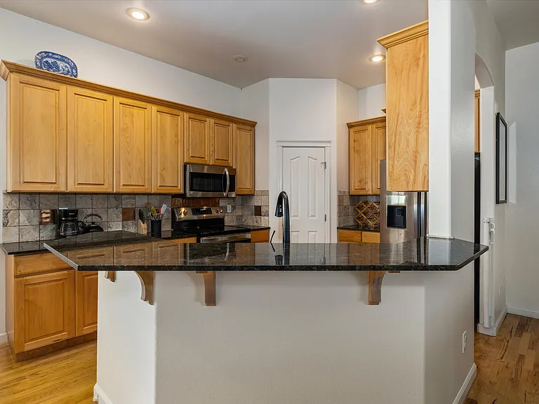 4052 S Mill Site Ave — Photo 6
