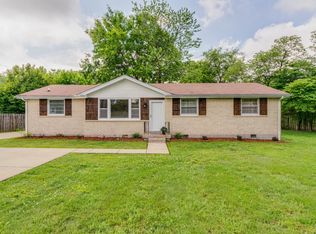 126 Gates Dr, Hendersonville, TN 37075