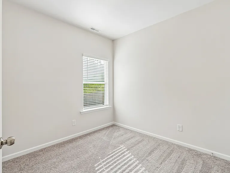 1017 Pinnacle Pkwy — Photo 25