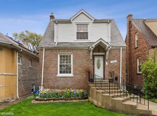 1527 Harvey Ave, Berwyn, IL 60402