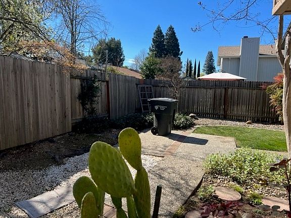 4th image of 7531 Deltawind Dr