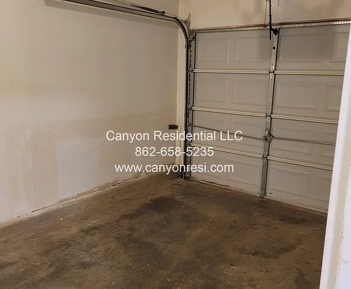 461 Bedford Knoll Dr — Photo 23