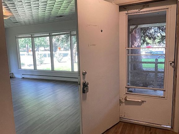 5th image of 2204 S College Ave