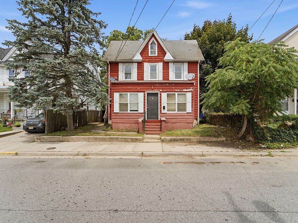1st image of 93 W Pitman Street Penns Grv