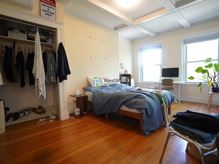 128 Fuller St #5 — Photo 7