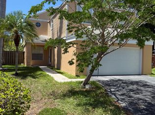 127 SW 159th Way, Sunrise, FL 33326