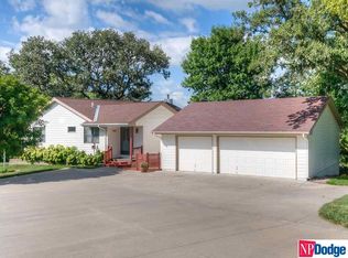 9412 Kader Ct, Plattsmouth, NE 68048