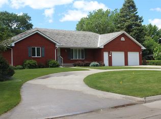 603 S 8th St, Humphrey, NE 68642