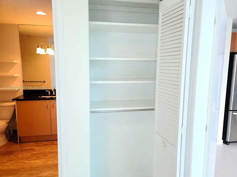 300 S Biscayne Blvd #T-3303 — Photo 6