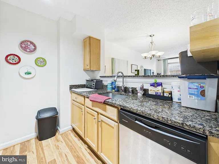 1024 N Utah St #422 — Photo 3