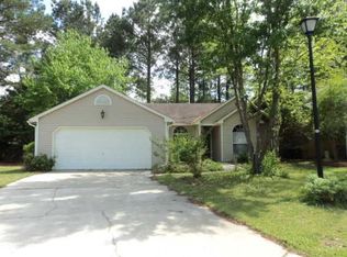104 Quendon Ct, Summerville, SC 29485