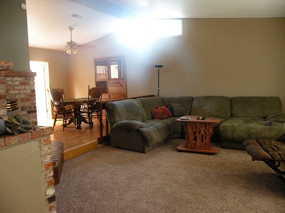 living,dining room