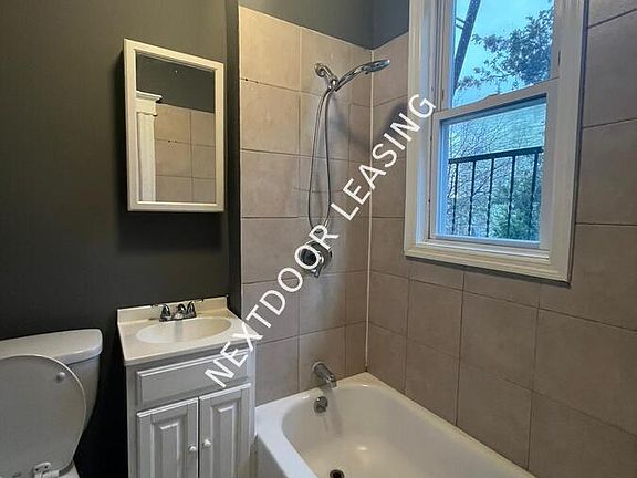 3rd image of 167 Clendenny Ave Floor 2