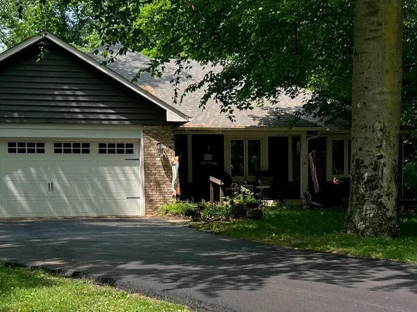 4420 W Bittner Ln, New Palestine, IN 46163