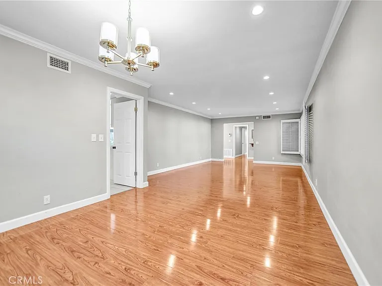 452 W Winnie Way — Photo 12