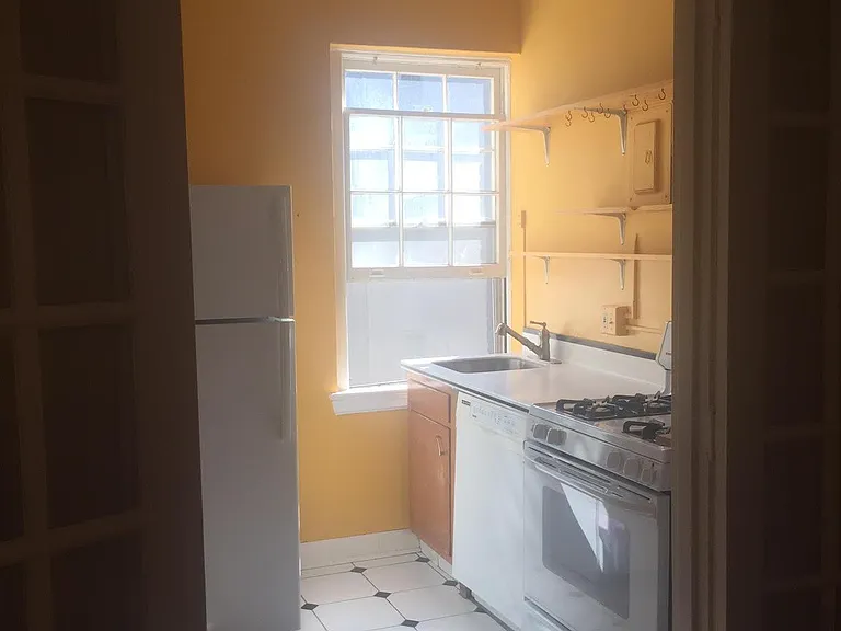 2737 Devonshire Pl NW #329 — Photo 12