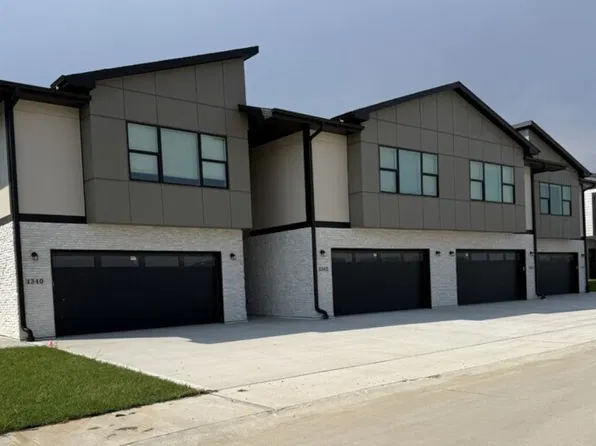 1410 NE Hope Cir, Grimes, IA 50111